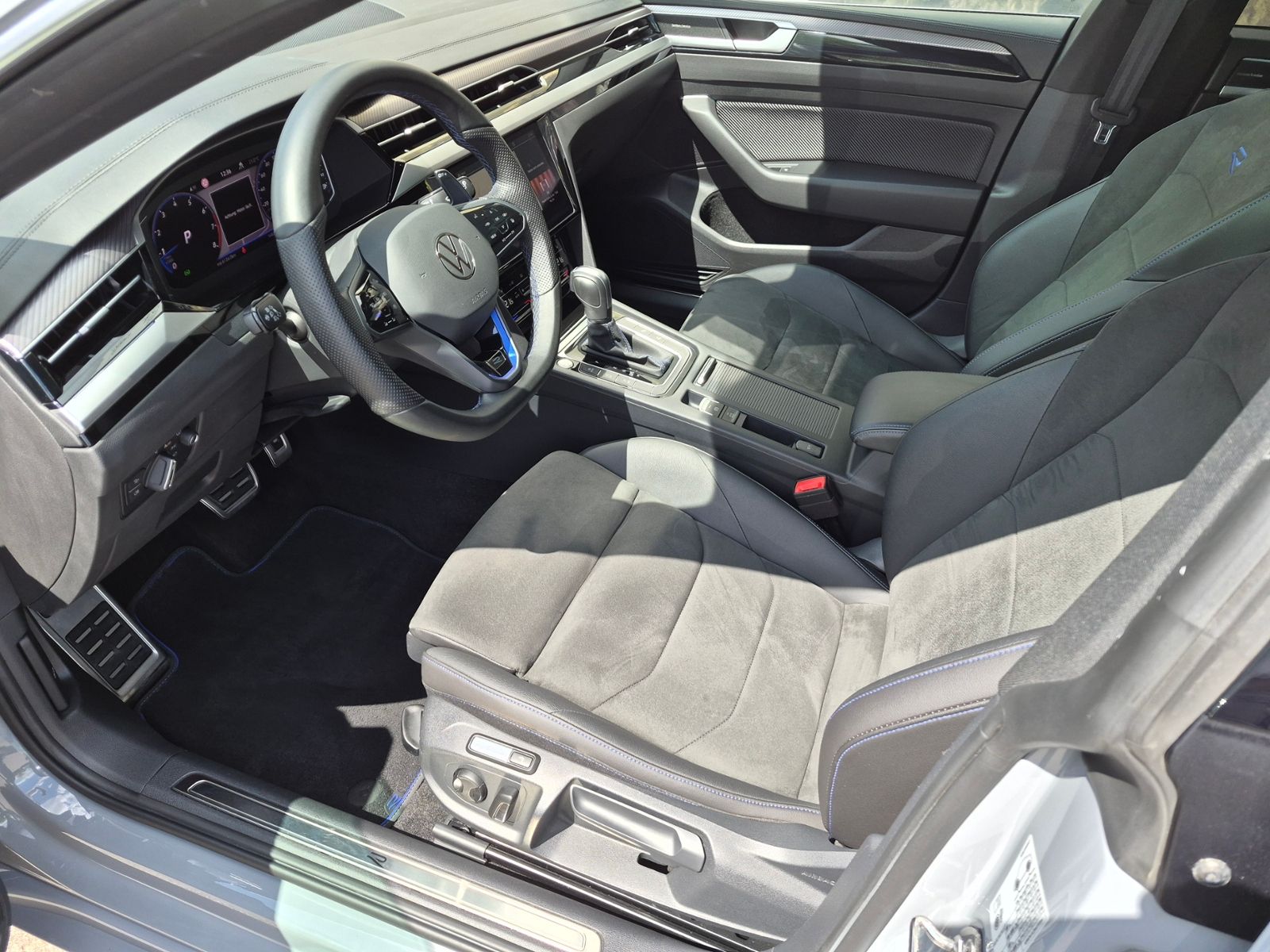 Volkswagen Arteon R Shooting Brake 2,0 l TSI 4MOTION 235 kW foto 10