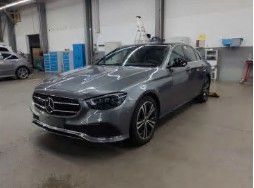 Fahrzeugabbildung Mercedes-Benz E 220d Avantgarde+DistrPlus+Pano+AHK+Ambiente+