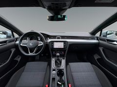 Fahrzeugabbildung Volkswagen Passat Variant Business 2.0 TDI Navi Pano Sitzh
