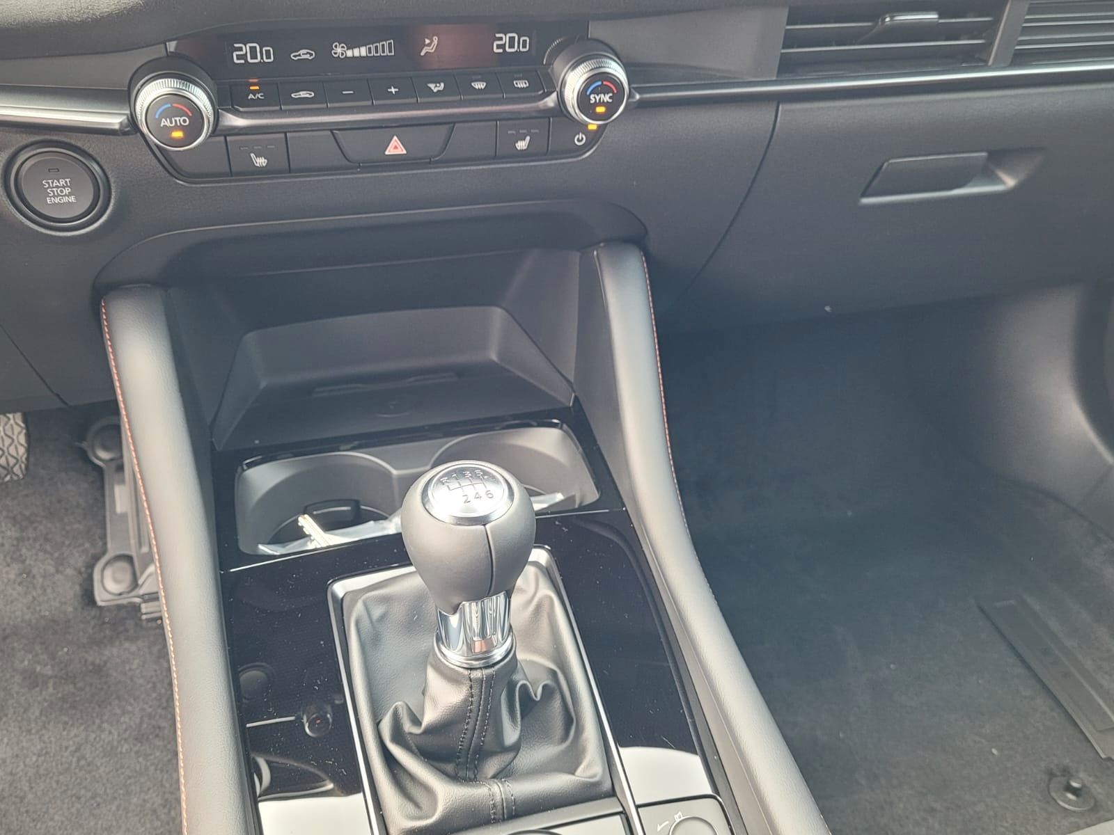 Mazda 3 (06/2026, Benzin)