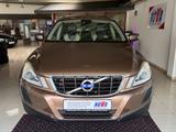 Volvo XC60 D4 Summum*1.HAND*LEDER*BI-XENO*NAVI*S-HEFT! - Volvo XC60 in Hannover