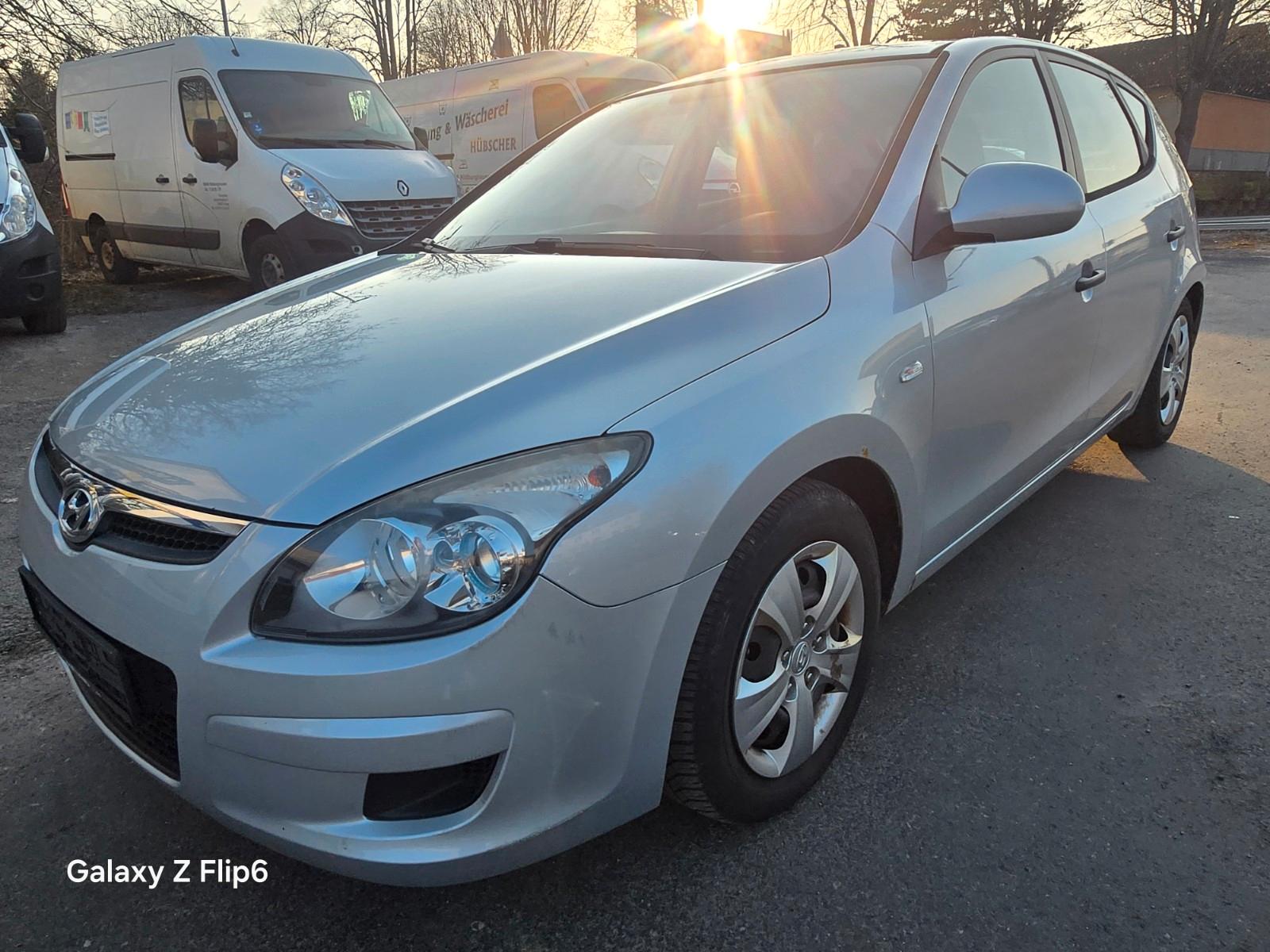 Hyundai i30 blue 1.4 Comfort