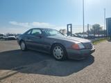 Mercedes-Benz SL 300 - Mercedes-Benz SL 300 aus 1992 mit Benzin-Antrieb