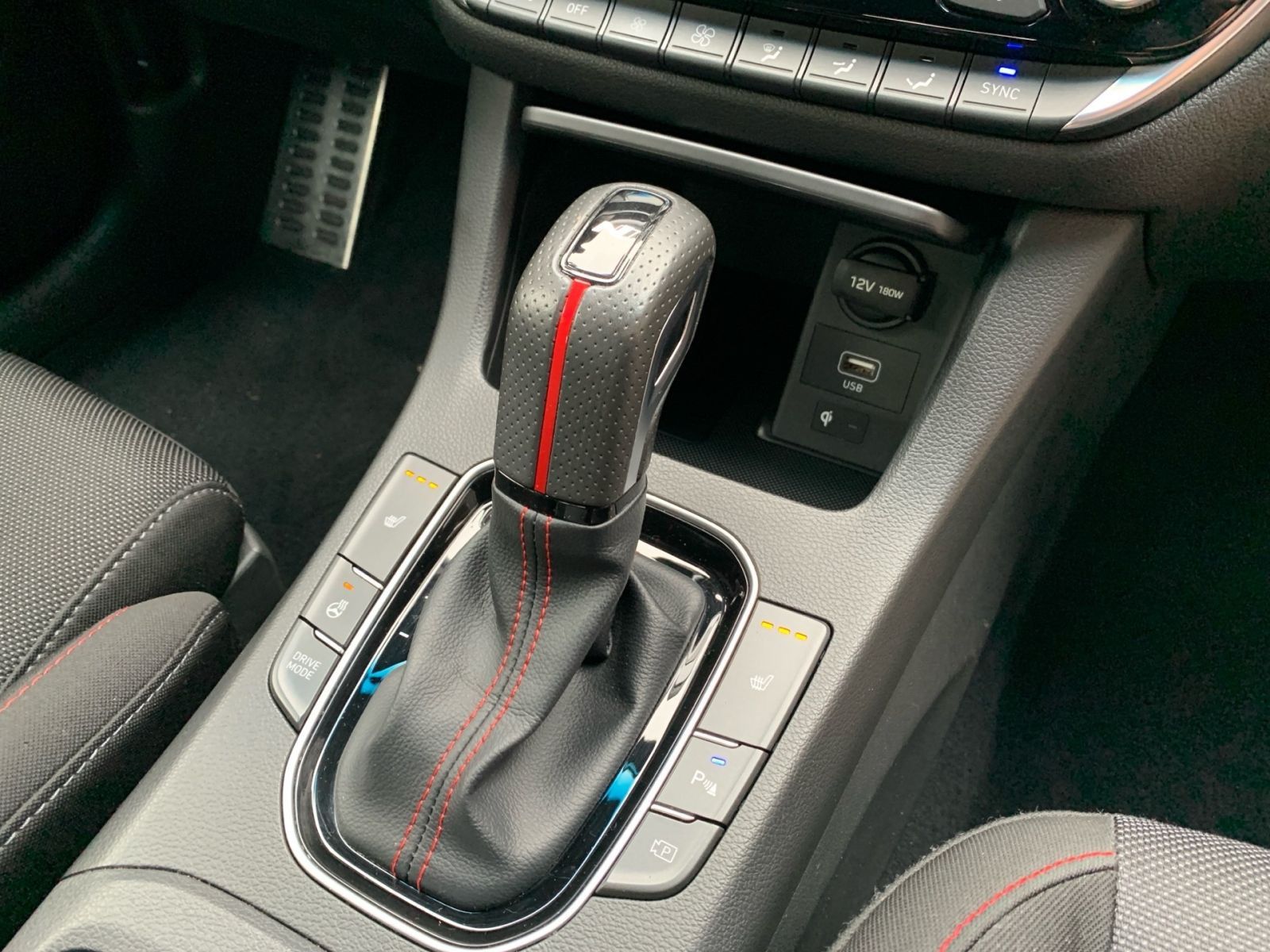 Fahrzeugabbildung Hyundai i30 Fastback 1.5T-GDI 7-DCT N-Line Mild-Hybrid A