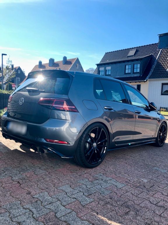 Image of Volkswagen Golf