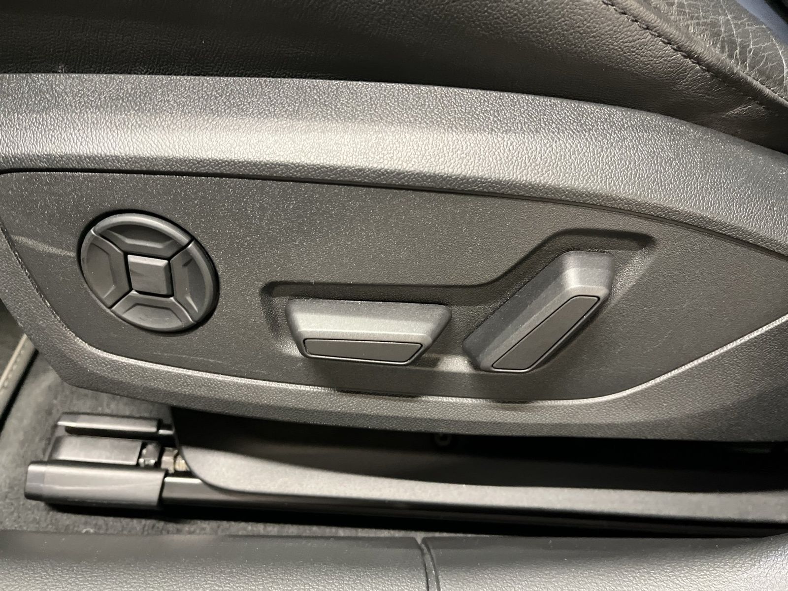 Audi S6 - Bild 13
