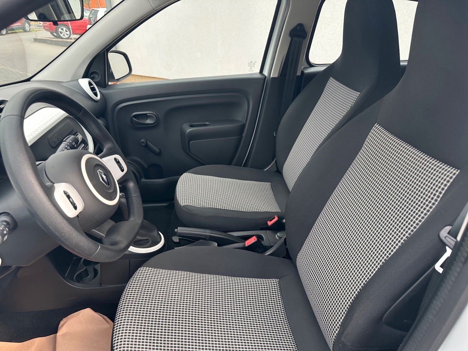 Renault Twingo Life – Bild 17