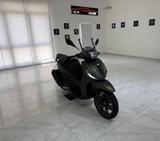 Piaggio Beverly 300 ABS - ASR DEEP BLACK - Angebote