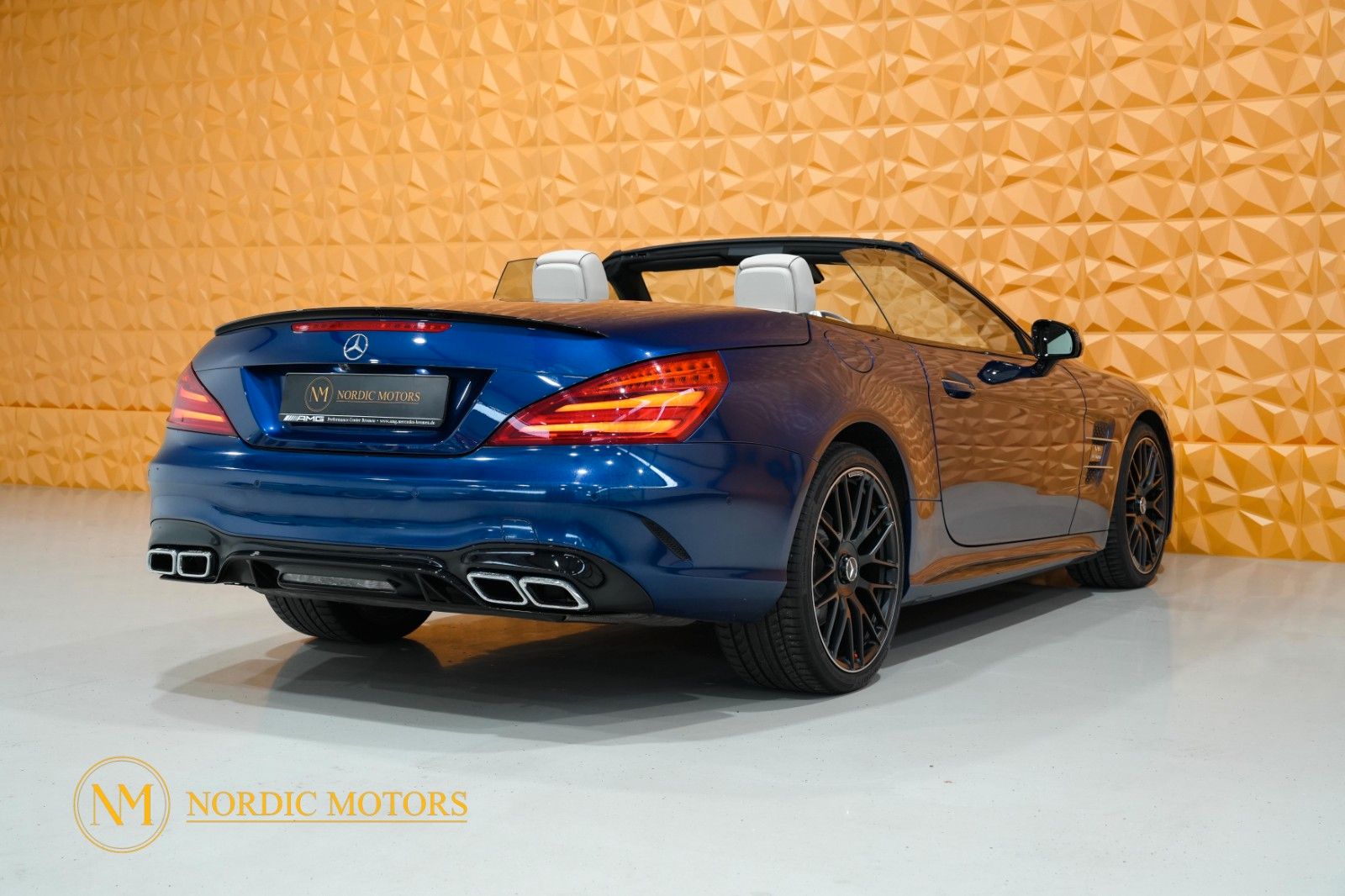 Fahrzeugabbildung Mercedes-Benz SL 500 AMG 63 Umbau  mit Vollausstattung