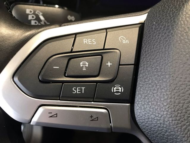 Golf VIII Active 1.5 TSI 6-Gang*NAVI*SHZ*DAB+*