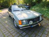 Opel Monza 3,0E  / 5-Gang Getrag / elektr. SHD  / ZV - Opel Monza Gebrauchtwagen