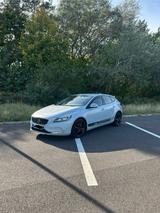 Volvo V40 D3 Kamera AHK Sitzheizung - Volvo V40 in Köln