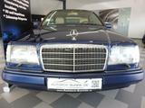 Mercedes-Benz 220 CE Cabrio AUTOMATIK/LEDER-BEIGE/KLIMA - gebrauchte Mercedes-Benz 220 aus dem Jahr 1996