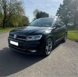 Volkswagen Tiguan RLine 2.0L SOUND 4Motion Allrad Pan... - Volkswagen Tiguan: Rline