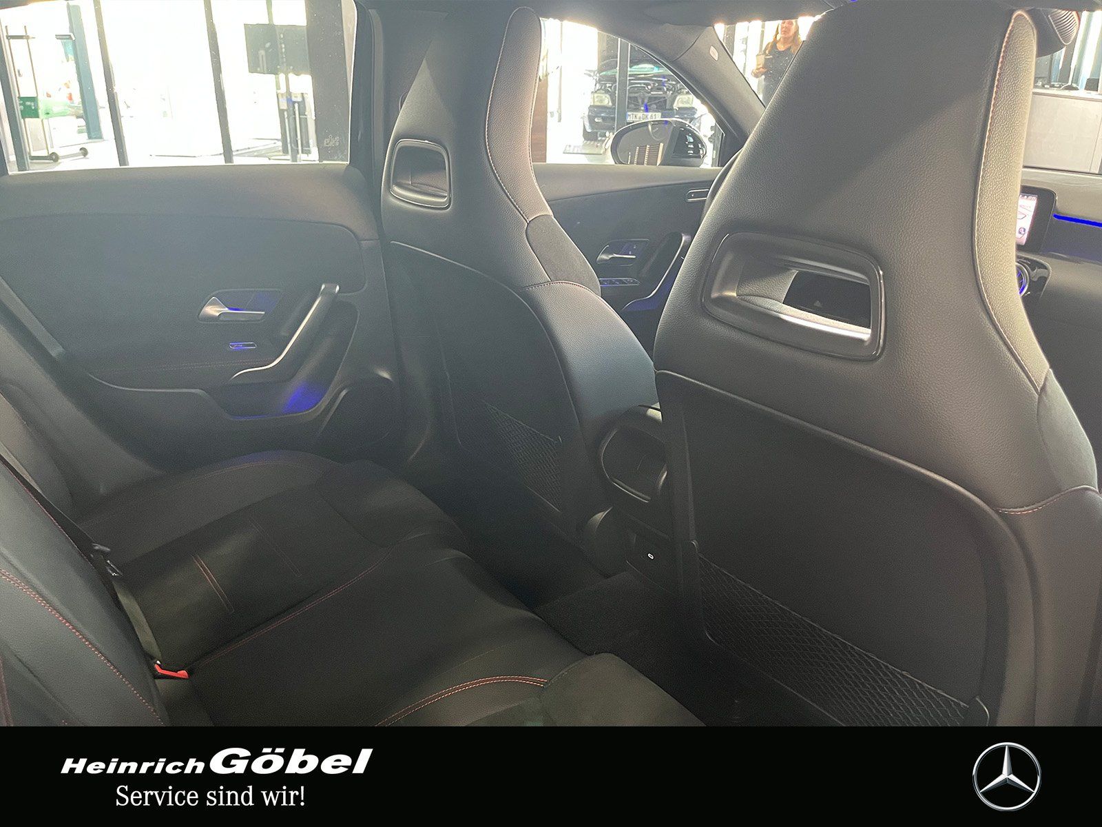 Fahrzeugabbildung Mercedes-Benz A 200 d AMG+360°+AMBIENTE+TOTWINKEL+LED+CARPLAY
