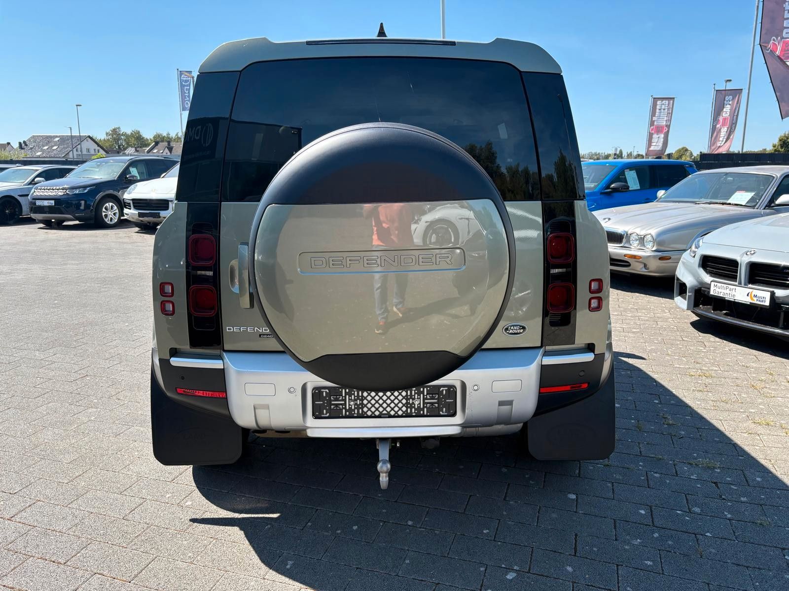 Fahrzeugabbildung Land Rover Defender 110 S