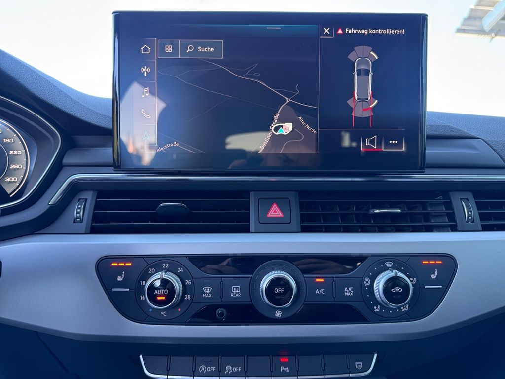 AUDI A4 2023
