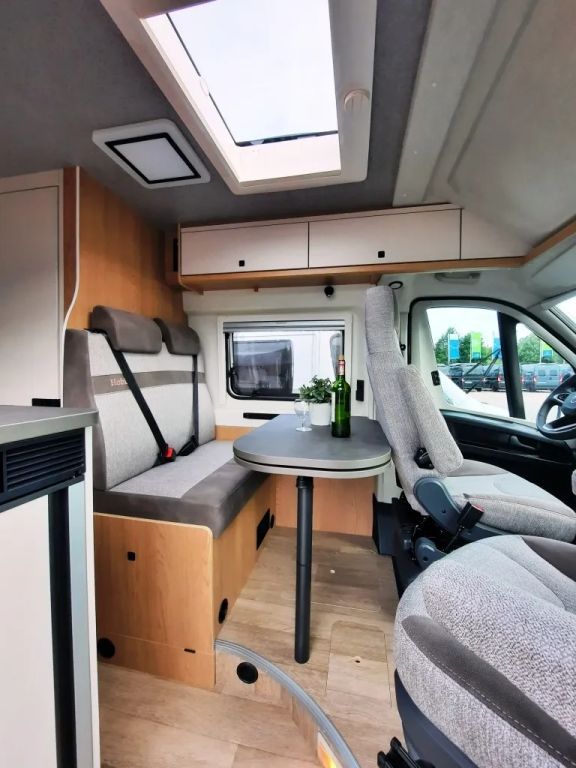 Fahrzeug Übersicht 10 Fahrzeugabbildung Hobby ONTOUR Van 600 FT Tageszulassung 11.045€ sparen