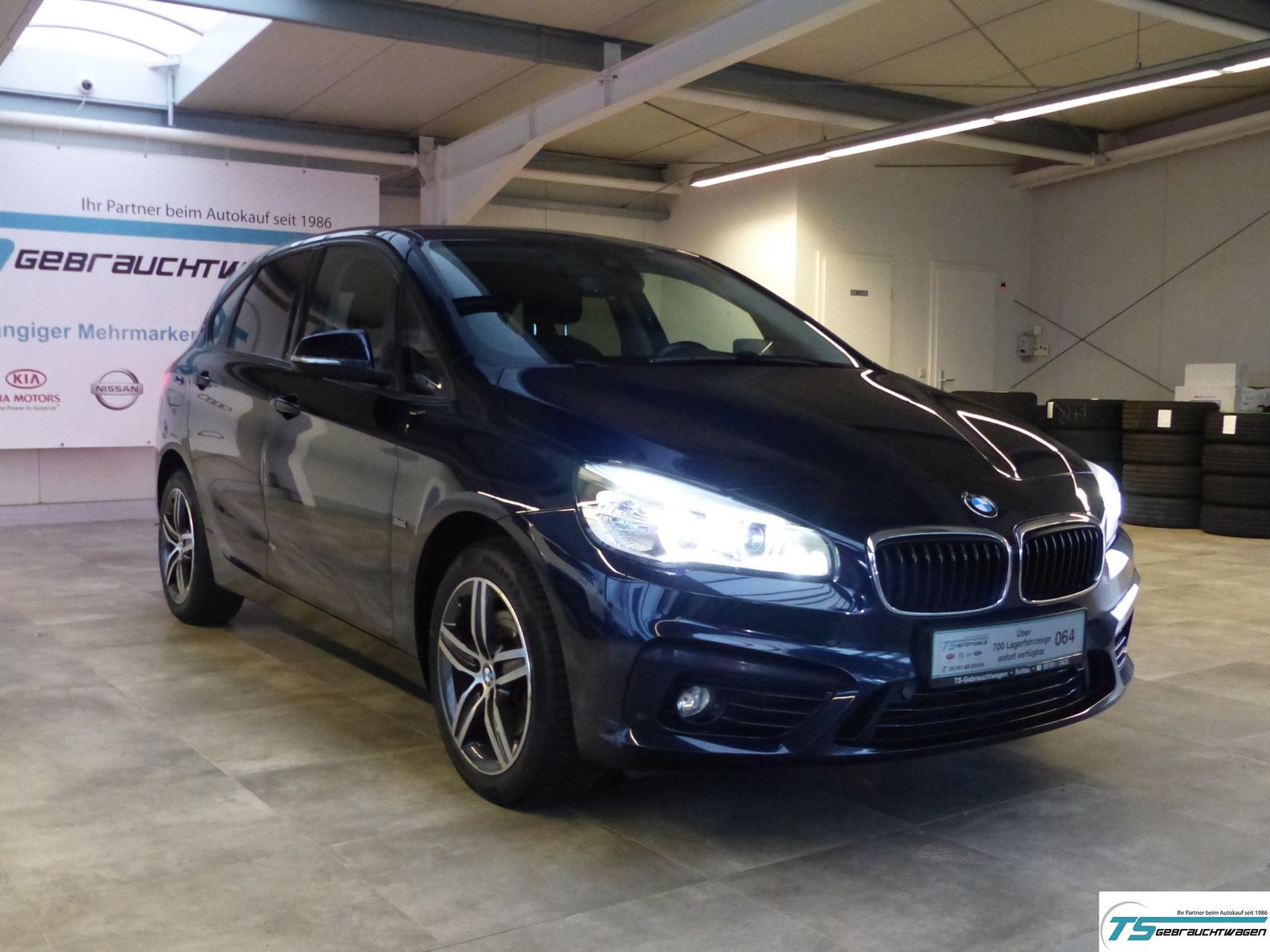 BMW 220 Active Tourer Sport Line Navi+AHK+LED+el.Hec