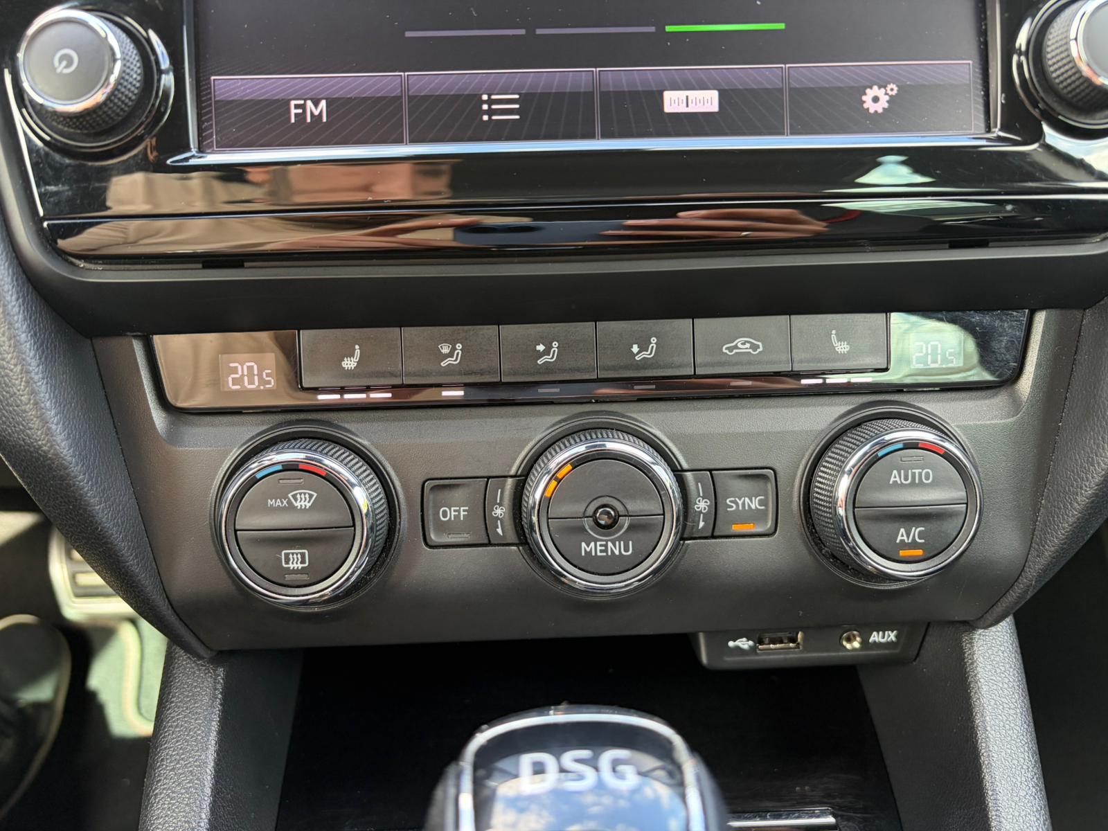 Skoda Octavia Combi RS 230 ch DSG • ACC • Caméra • CarPlay • Keyless • Hayon électrique