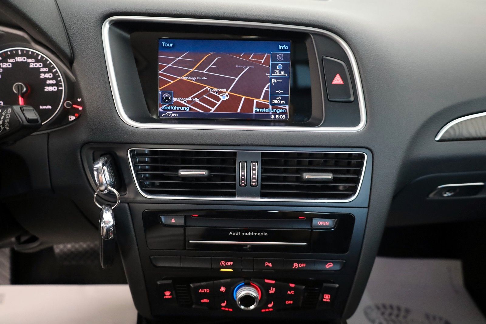 Fahrzeugabbildung Audi Q5 2.0 TDI quattro T.Leder,Navi,Xenon,Panorama