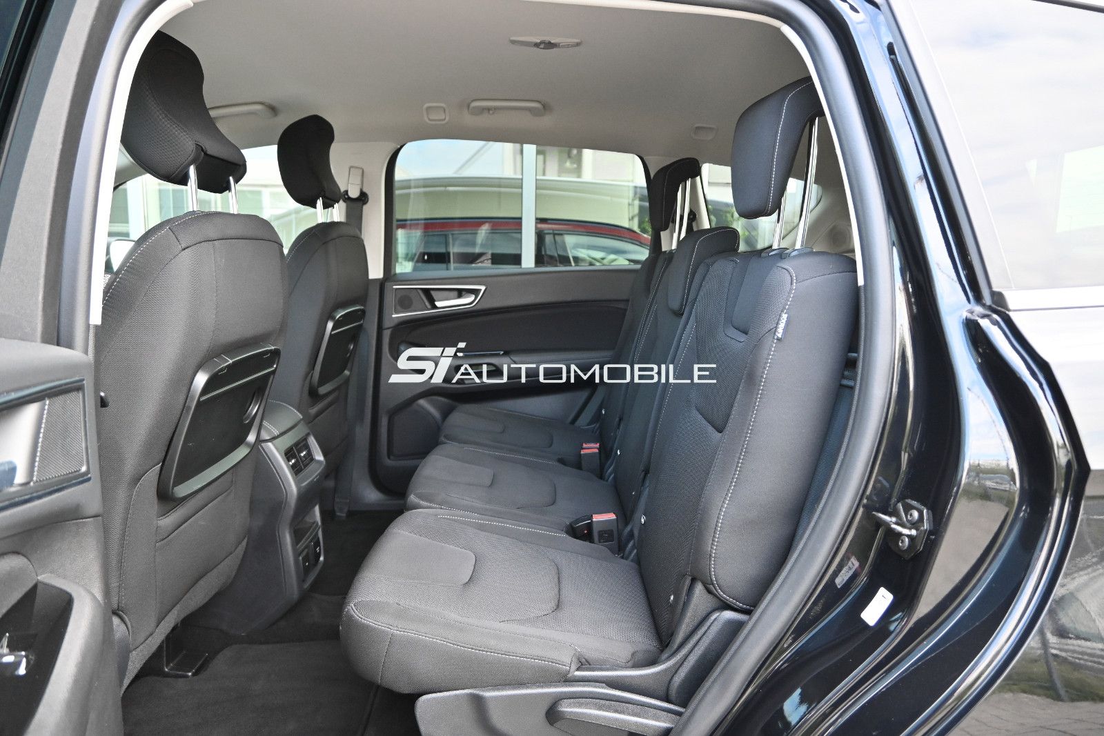 Fahrzeugabbildung Ford S-Max 2.0 d 140kW 4x4 Titanium °ACC°AD.LED°2xKAM