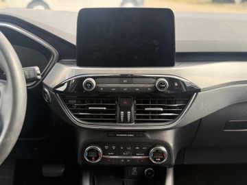 Ford Kuga - 11