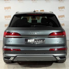 Audi Q7 - 4