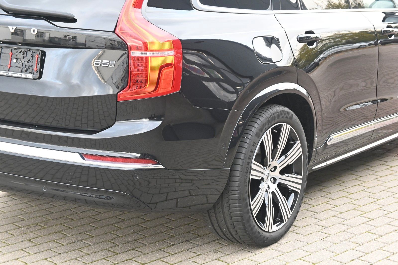 Fahrzeugabbildung Volvo XC90 B5D AWD Ultimate Bright*LED*PANO*STHZ*360
