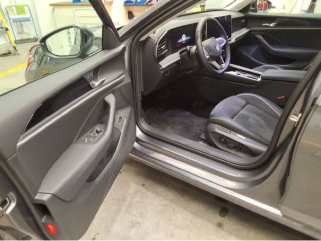 Volkswagen Passat Variant - Bild 5