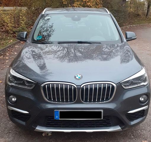 BMW X1 xDrive20d - AHK*Automatik*PDC*Keyless