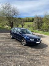 Volkswagen Golf 1.4 Basis Variant - VW Kombi von 2002