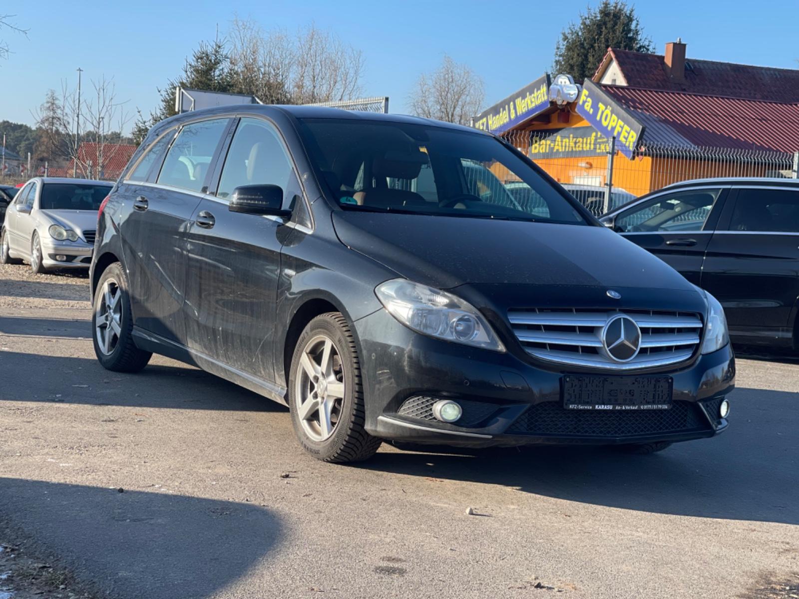 Mercedes-Benz B 180 CDI BlueEFFICIENCY Edition 1"LEDER"NAVI"