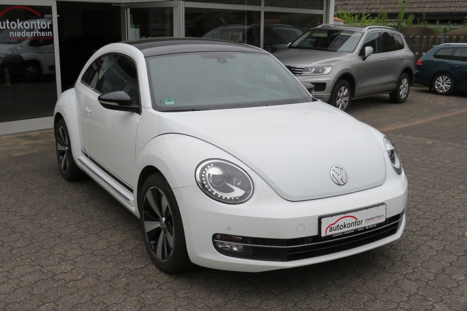 Fahrzeugabbildung Volkswagen Beetle Lim. Club XENON NAVI APP-CONNECT PDC 18`
