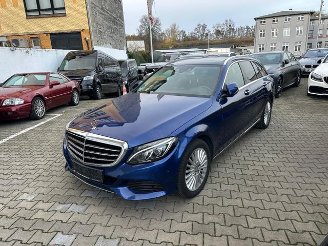 Mercedes-Benz C 220 Blue Tec  T-Modell  ILS*Pano*HUD*Exclusive