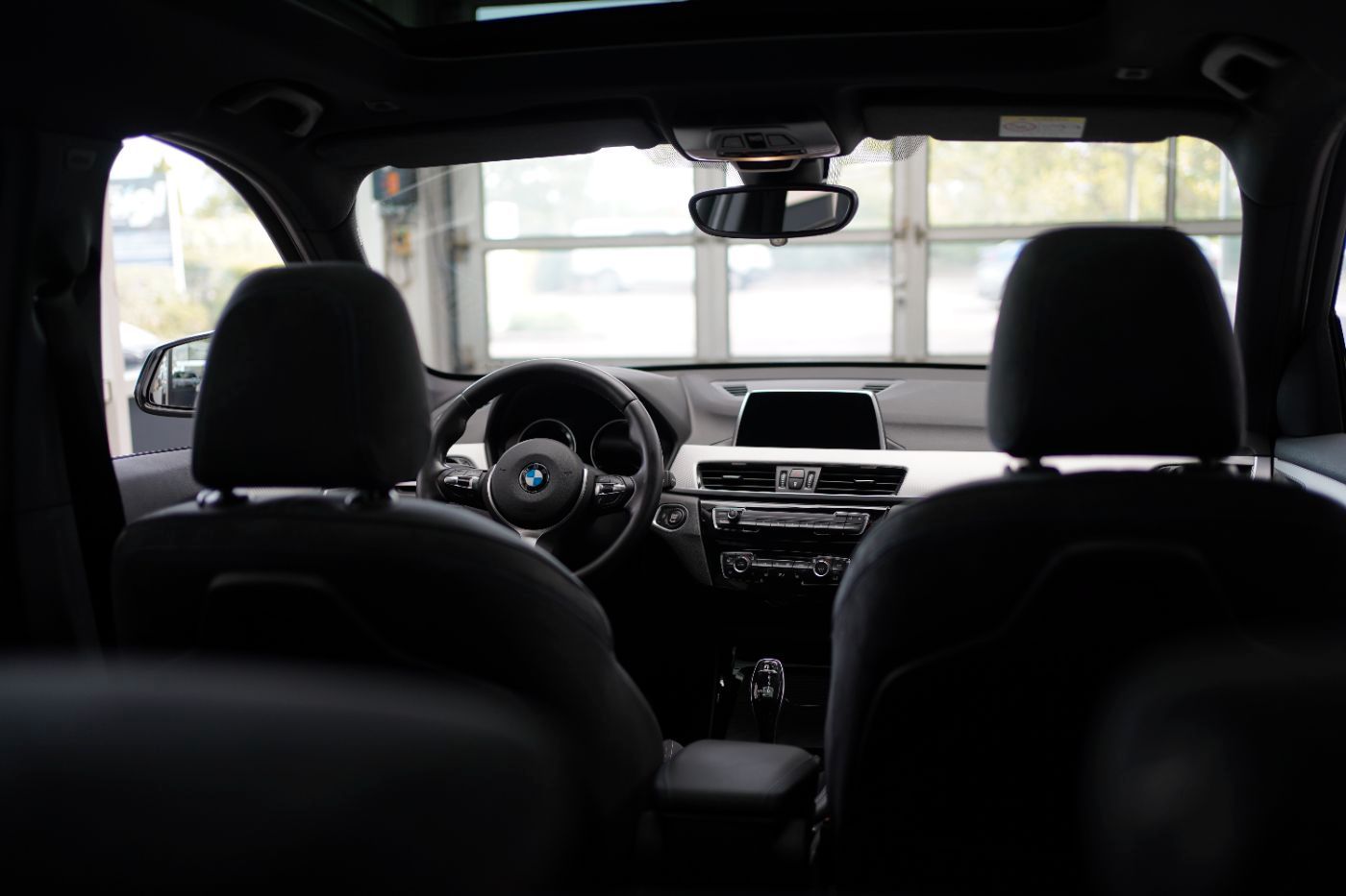 Fahrzeugabbildung BMW X1 20iA M Sport +AHK+Glasdach+LED+PDC+Alarmanlag