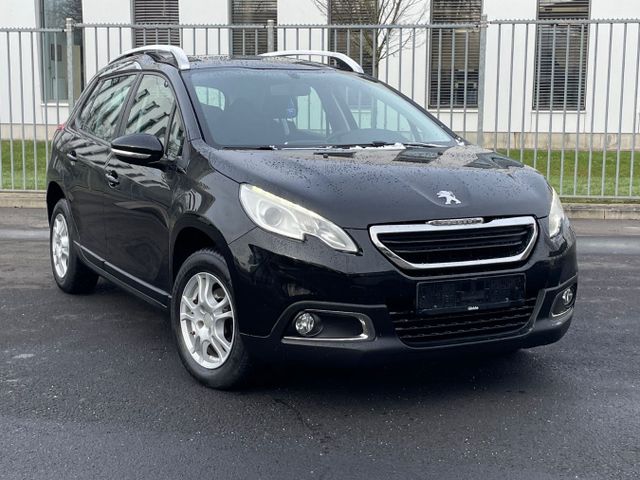 Peugeot 2008 Active 1.6 sparsam 2015 gute Ausstattung