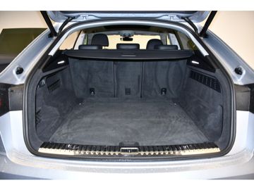 Audi Q8 - 12