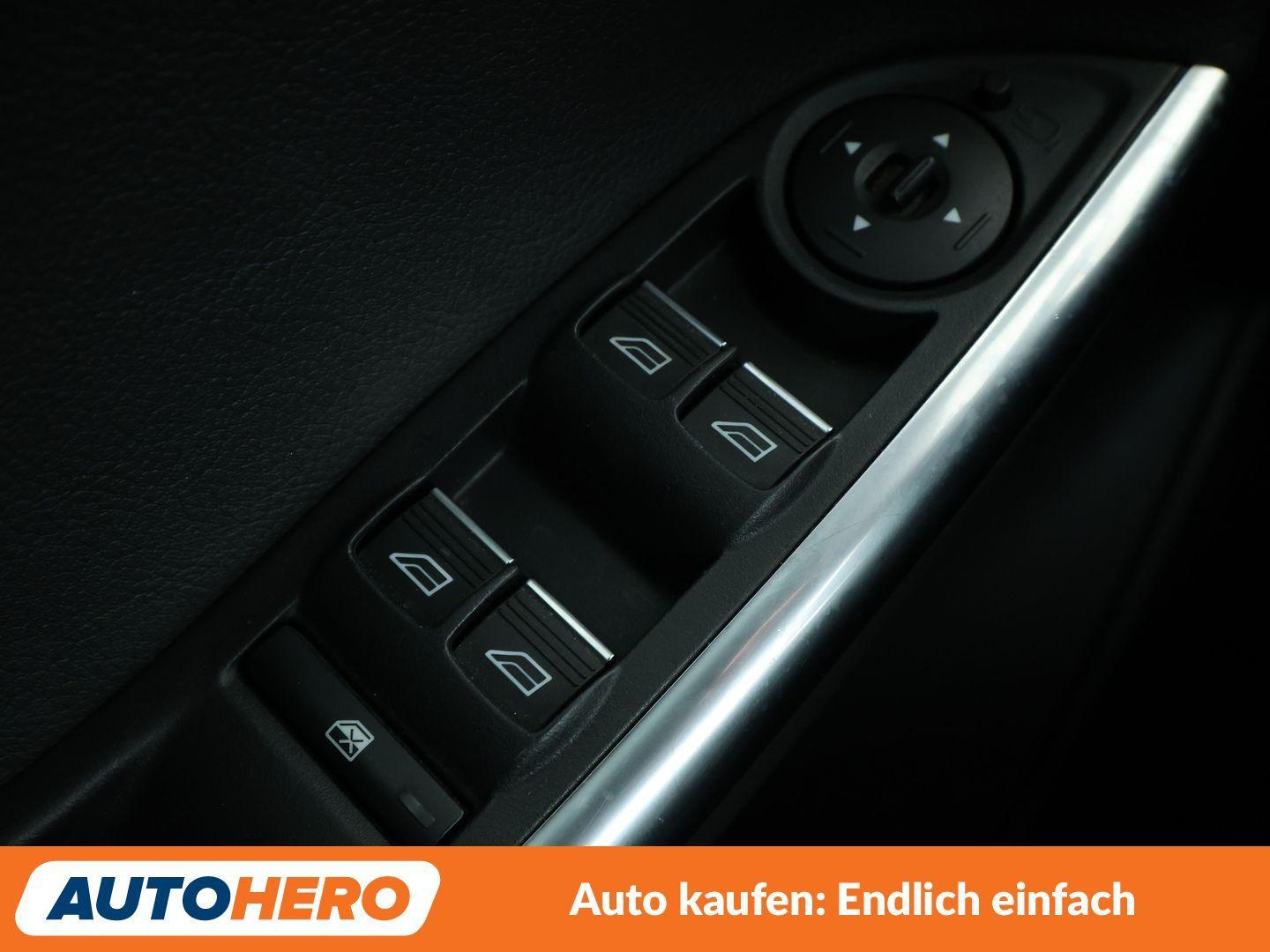 Ford Focus 2.0 EcoBoost ST*NAVI*XENON*TEMPO*CAM*PDC*