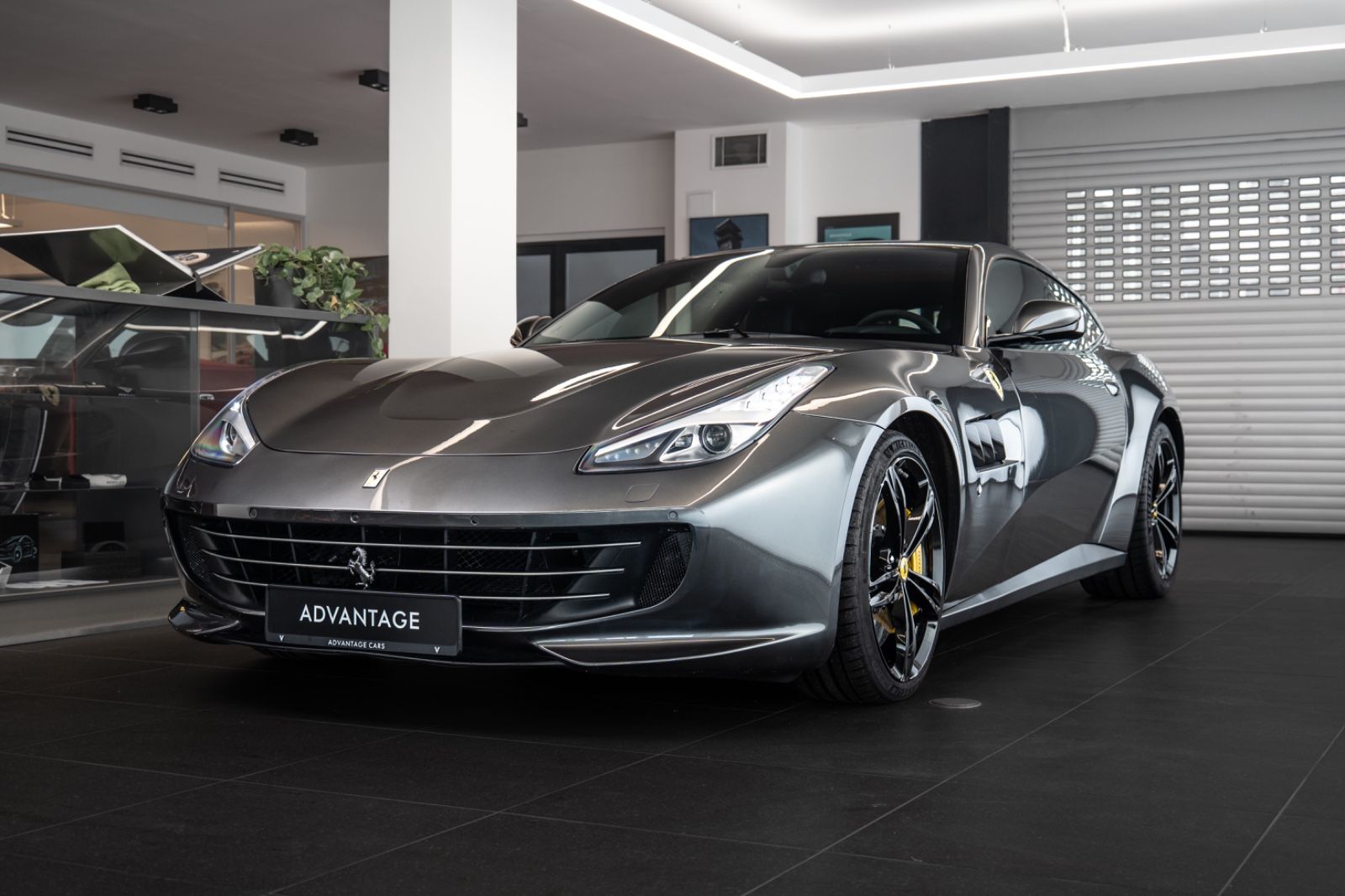 FERRARI GTC4Lusso