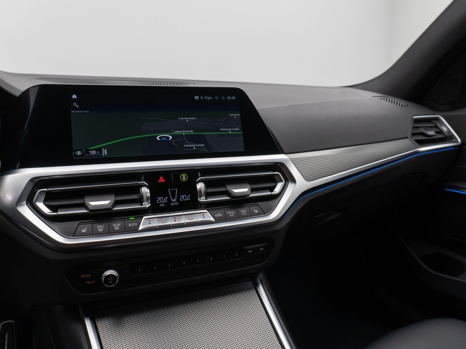 Fahrzeugabbildung BMW 330e  M Sport Kamera DAB HiFi DrivAssist 19Zoll