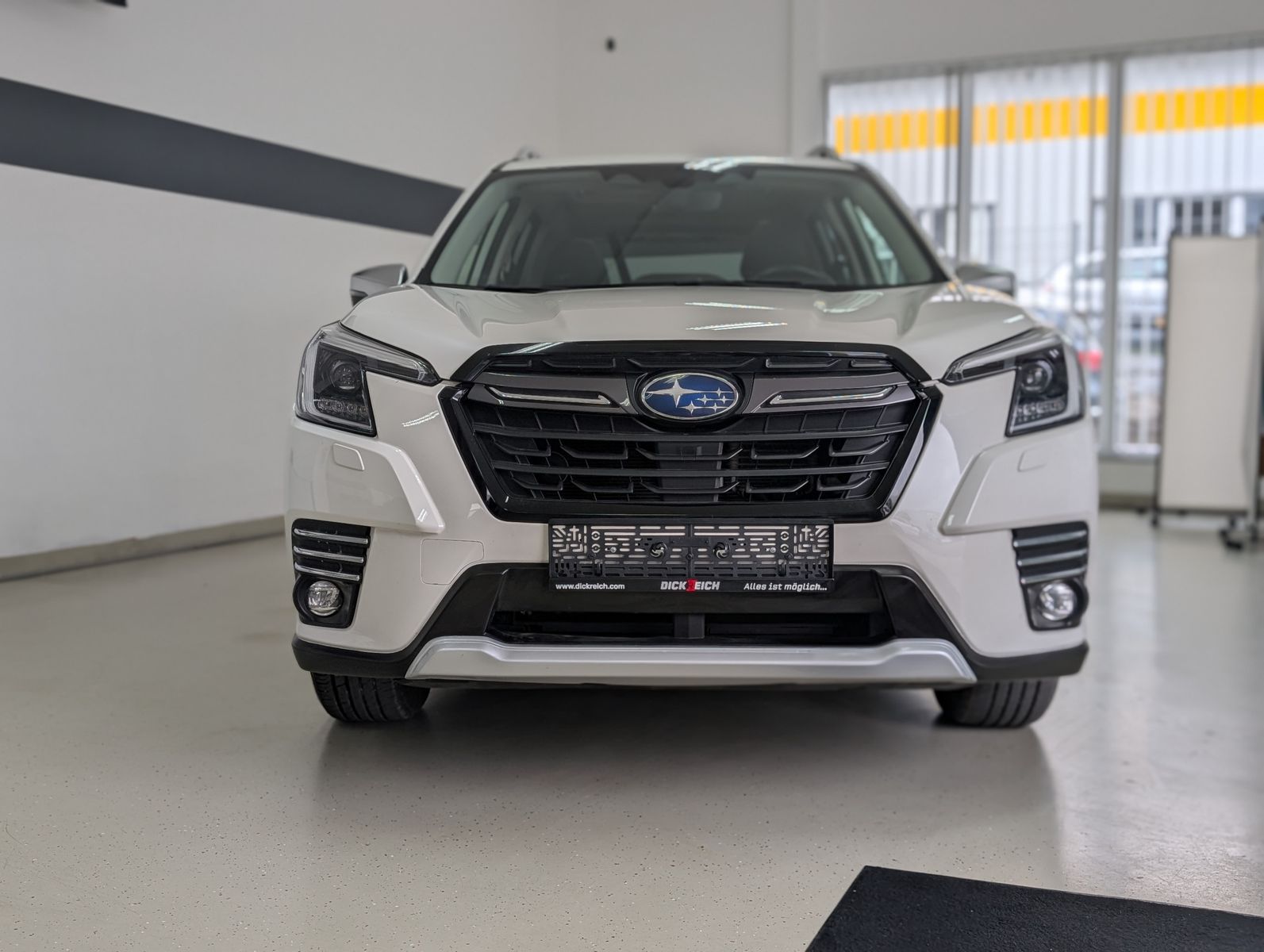 Fahrzeugabbildung Subaru Forester 2.0ie 4X4 ACC LED PANO KAM LEDER APP