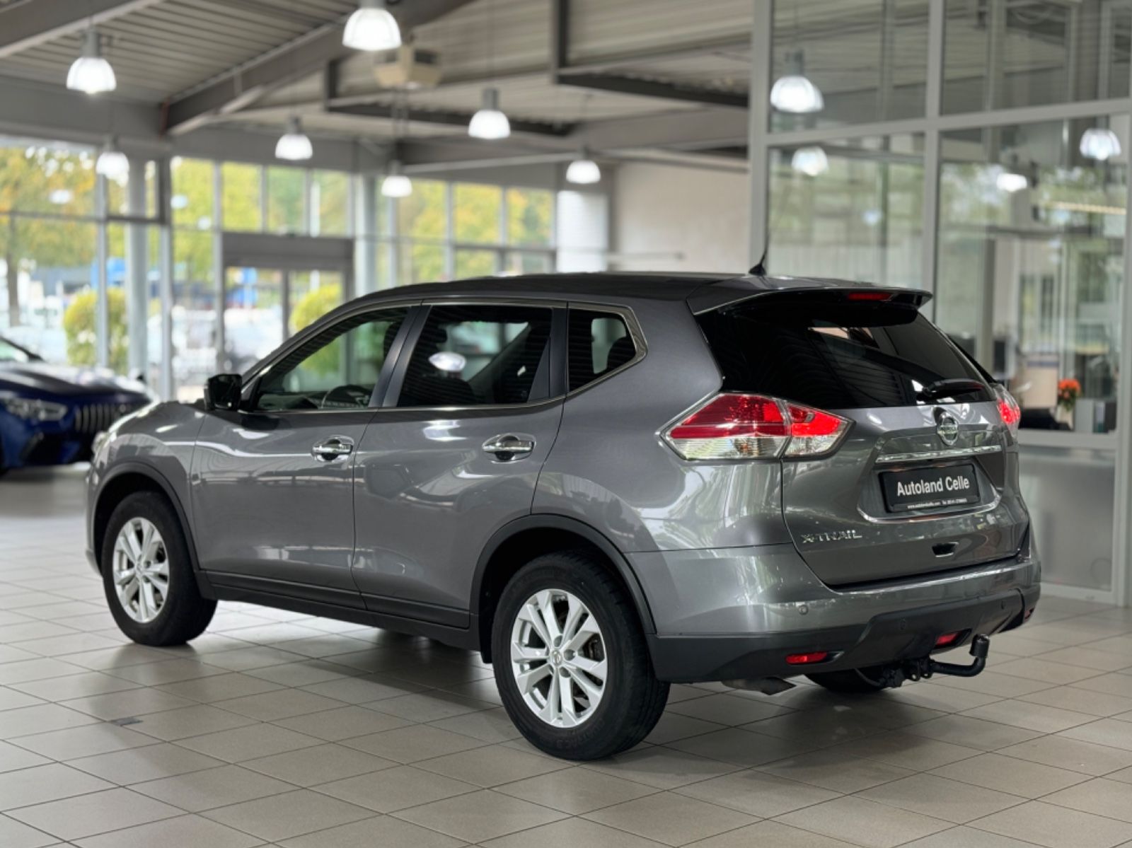 Fahrzeugabbildung Nissan X-Trail Acenta Panorama PDC Navi AHK 7Sitz Stzhz