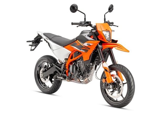 KTM 125 SMC R 2025 / NEU NEU NEU / JETZT BESTELLEN