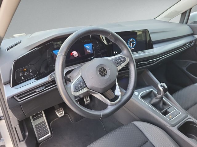 Golf VIII 1.5 TSI ACTIVE STANDHZ+RFK+HEAD-UP+NAV