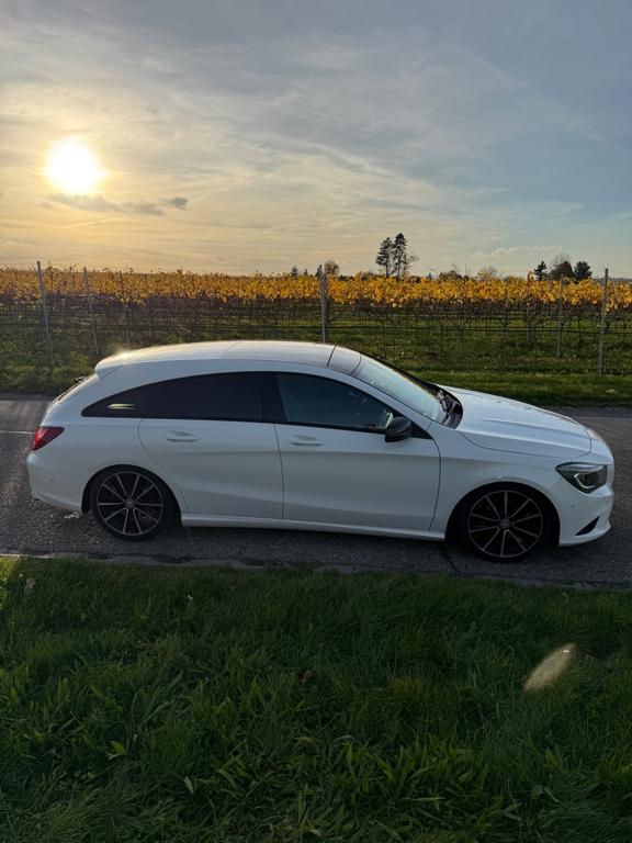 Mercedes-Benz CLA 220 Shooting Brake