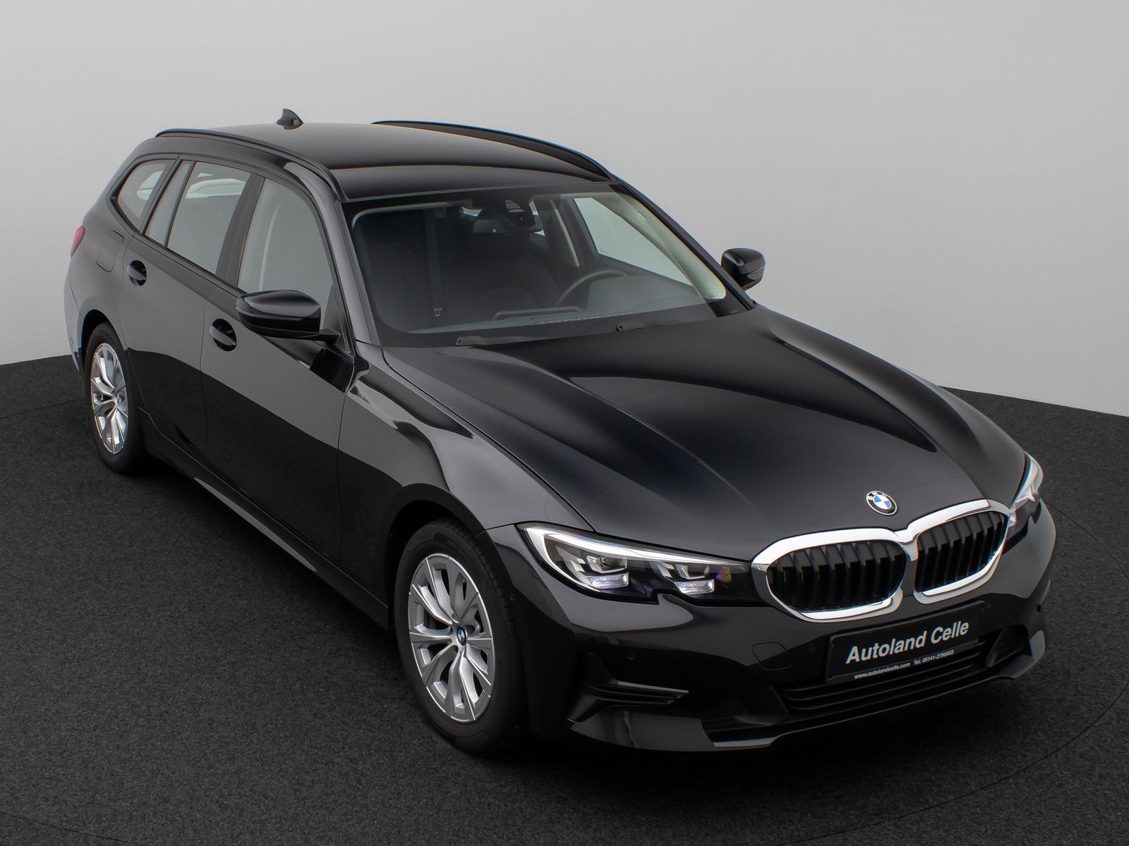 Fahrzeugabbildung BMW 320d Kamera DAB HiFi Komfort Alarm Standheizung