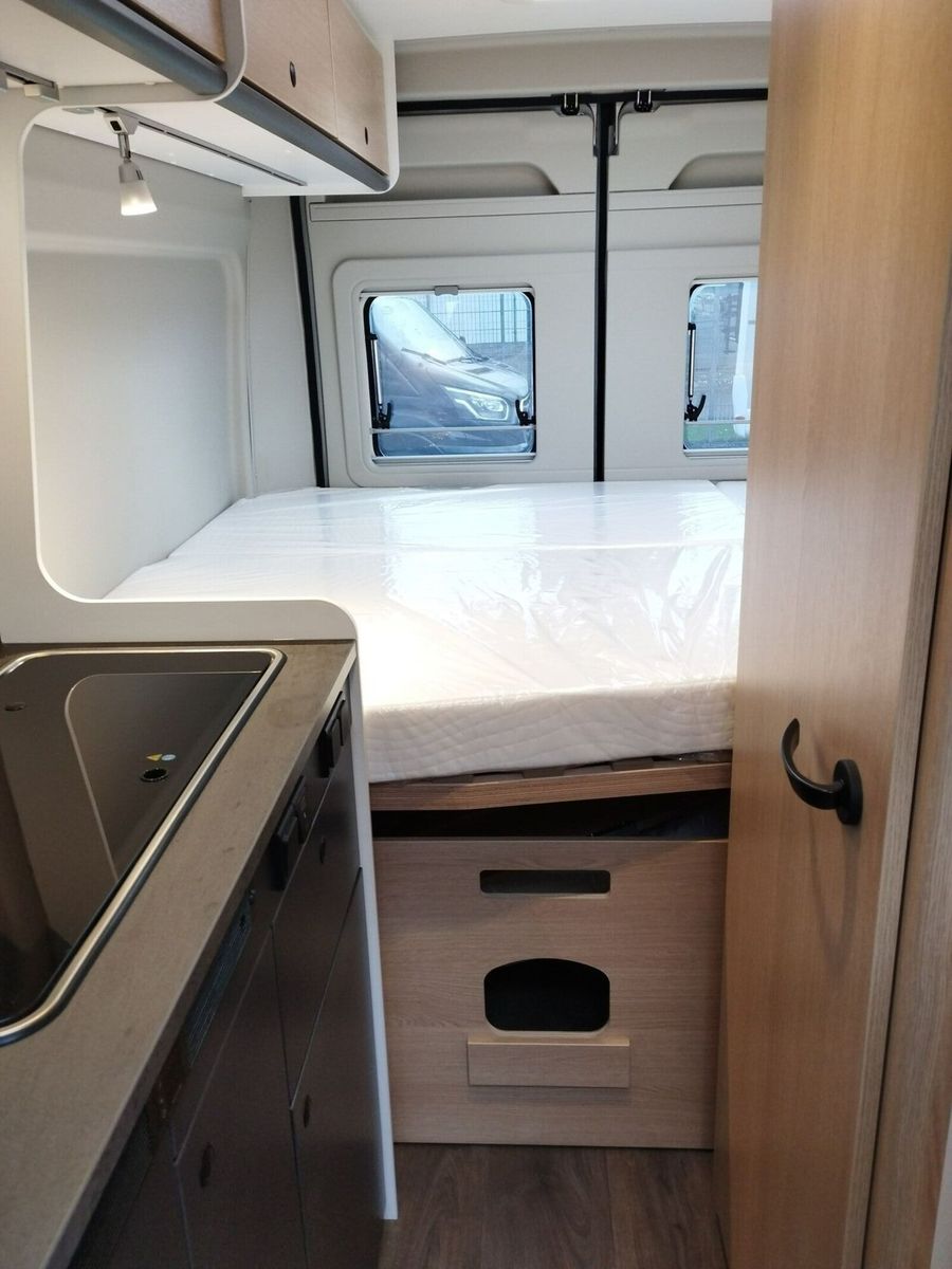 Fahrzeugabbildung Sunlight Adventure Cliff 600 Automatik, Dörr Edition, LTE