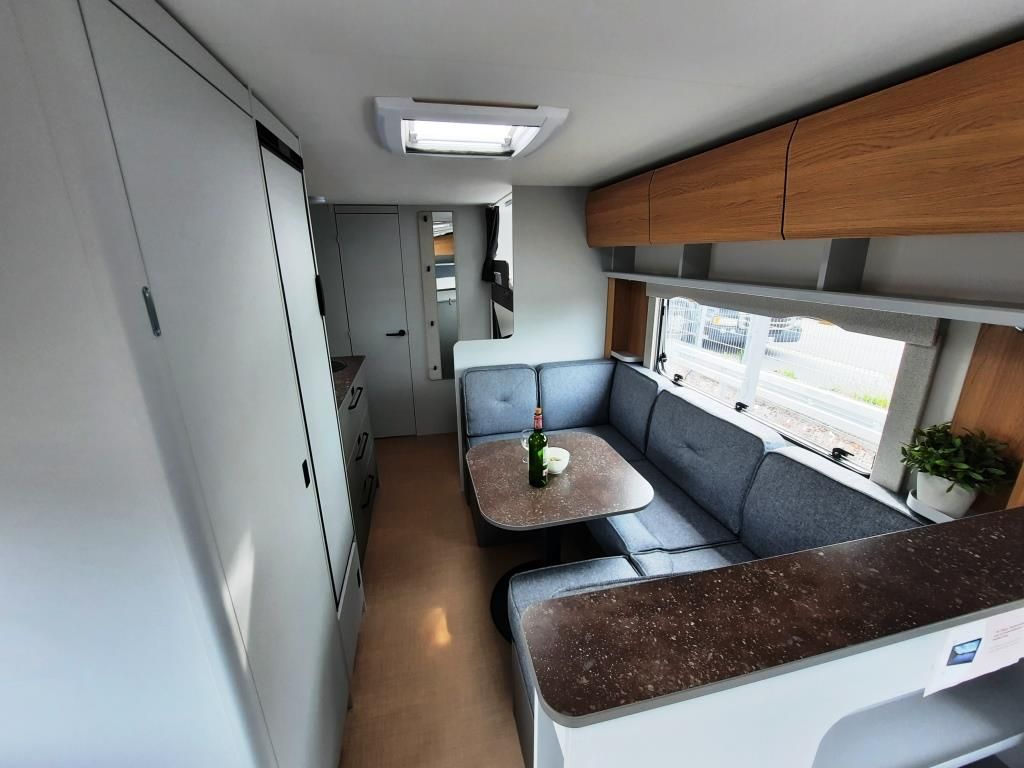 Fahrzeugabbildung Bürstner B66 560 TK Verfüg./Sparen Sie 4.630,- €