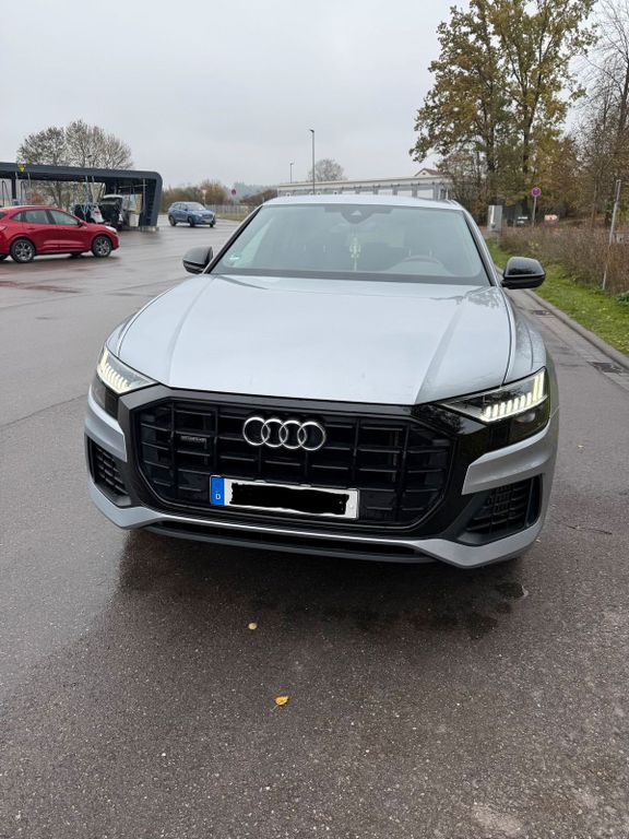 Image of Audi Q8